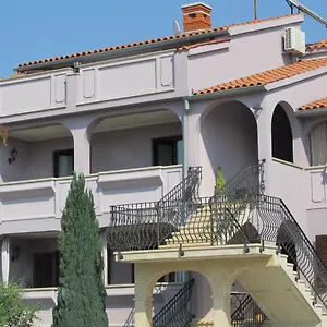 Purple House Apartmán